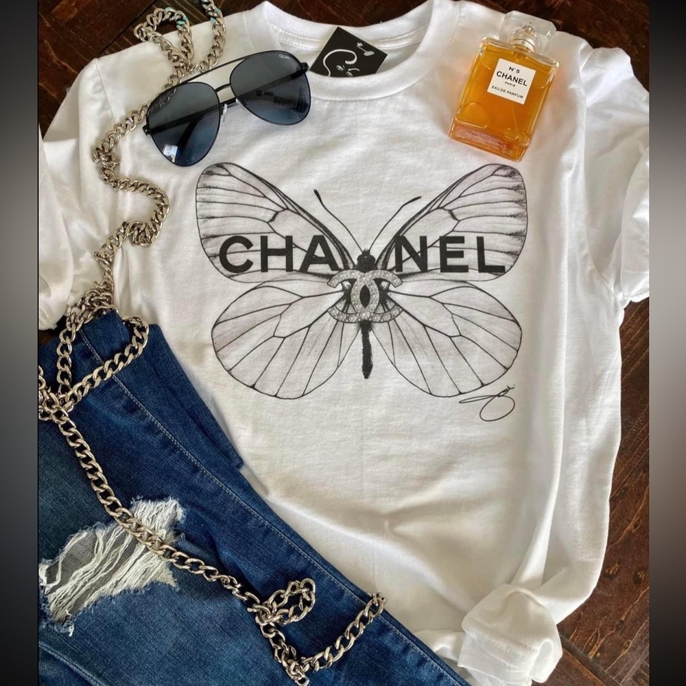 CH*NEL BUTTERFLY TEE🦋 - Picture 3 of 5